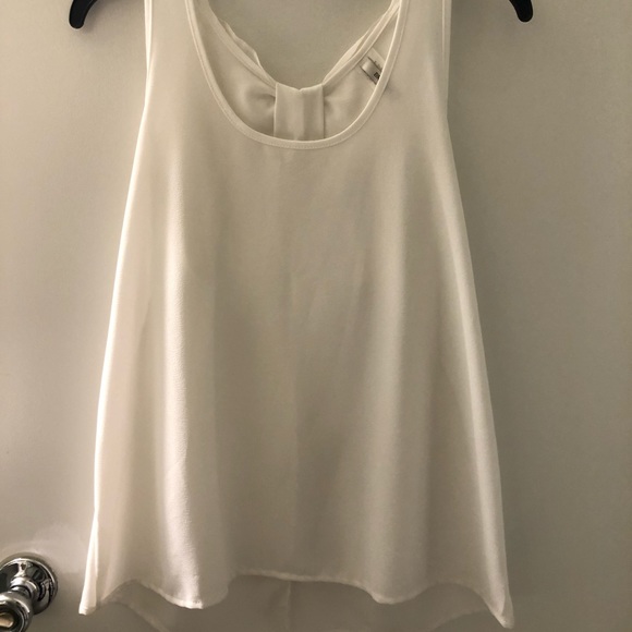 white top, bow in back - Picture 2 of 5